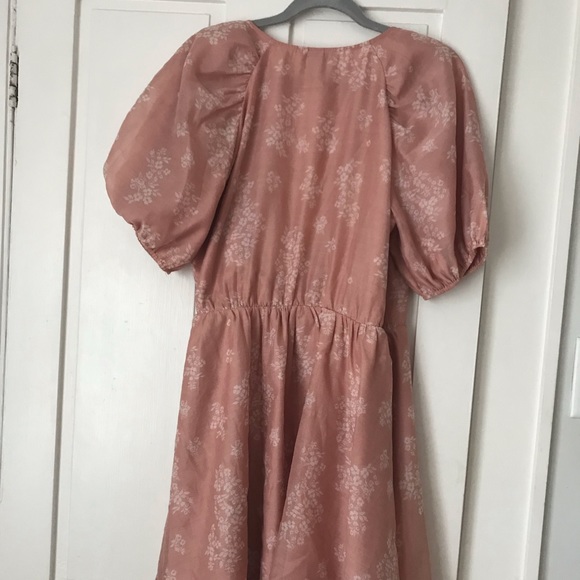 H&M Pink Floral Puff Sleeve Wrap Tie Front Dress Size Medium - Picture 5 of 6